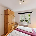 Holiday home Schoenes Mit Terrasse