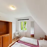 Schoenes Mit Terrasse Holiday home