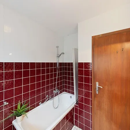 Schoenes Mit Terrasse Holiday home *